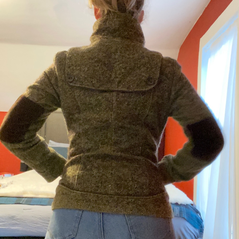 Soia&Kyo M green tweed coat w/velvet elbow patches